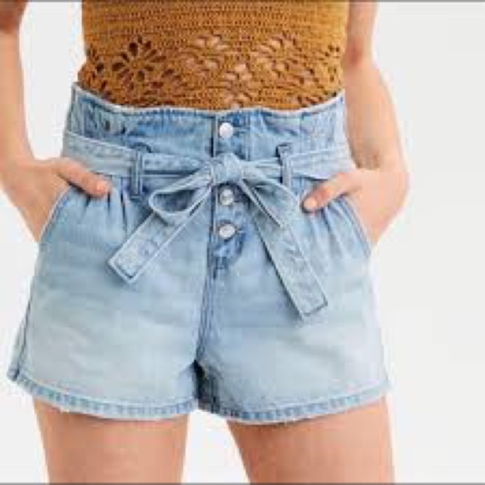 AE paperbag shorts